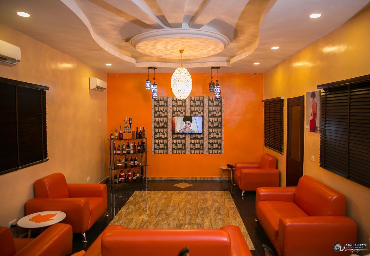 Fawzy Hotel อิบาดัน ภายนอก รูปภาพ